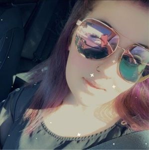 Meet your Posher, Shelby